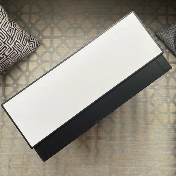 𝅺chanel Beauty Empty Box - Picture 2 of 2